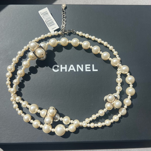 CHANEL Pearl Cocomark Cube Necklace - Picture 1 of 14